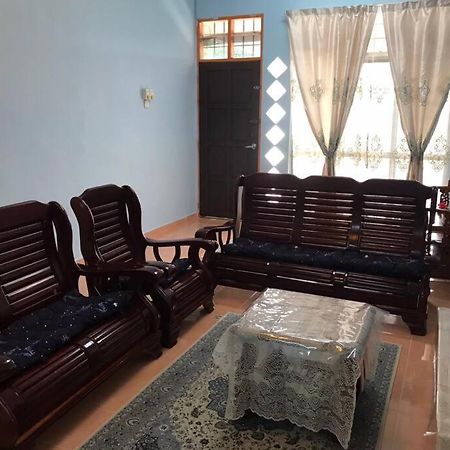 Homestay Che Mat Kuala Terengganu Exterior photo