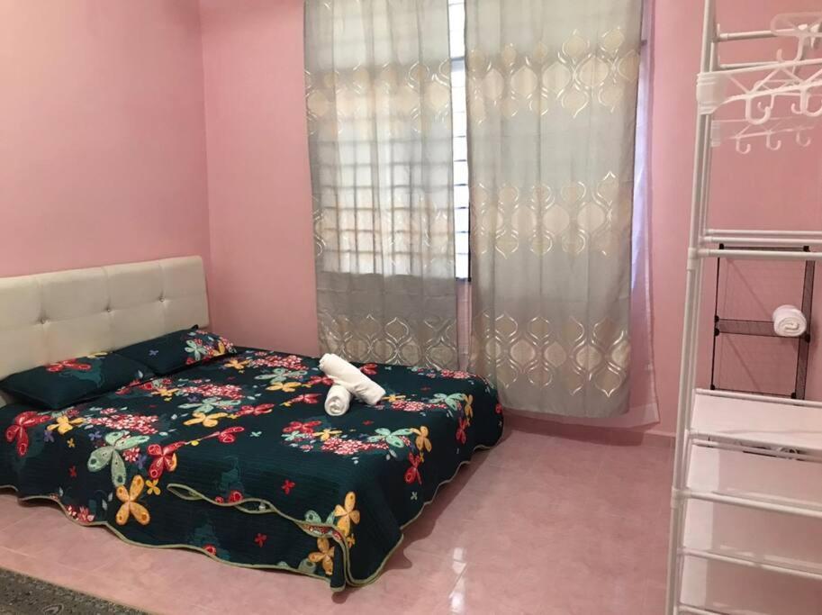 Homestay Che Mat Kuala Terengganu Exterior photo