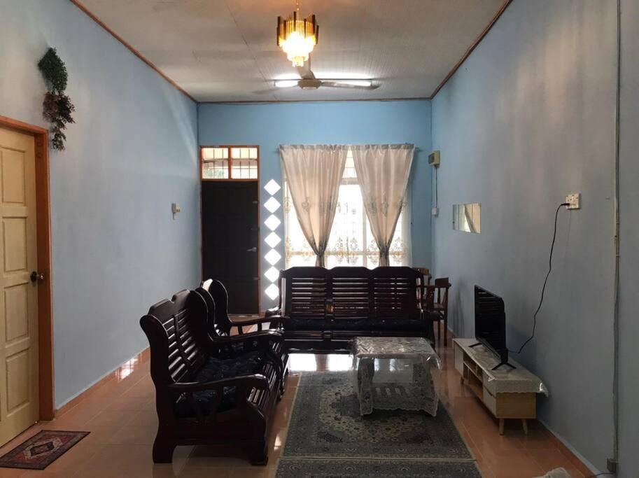 Homestay Che Mat Kuala Terengganu Exterior photo