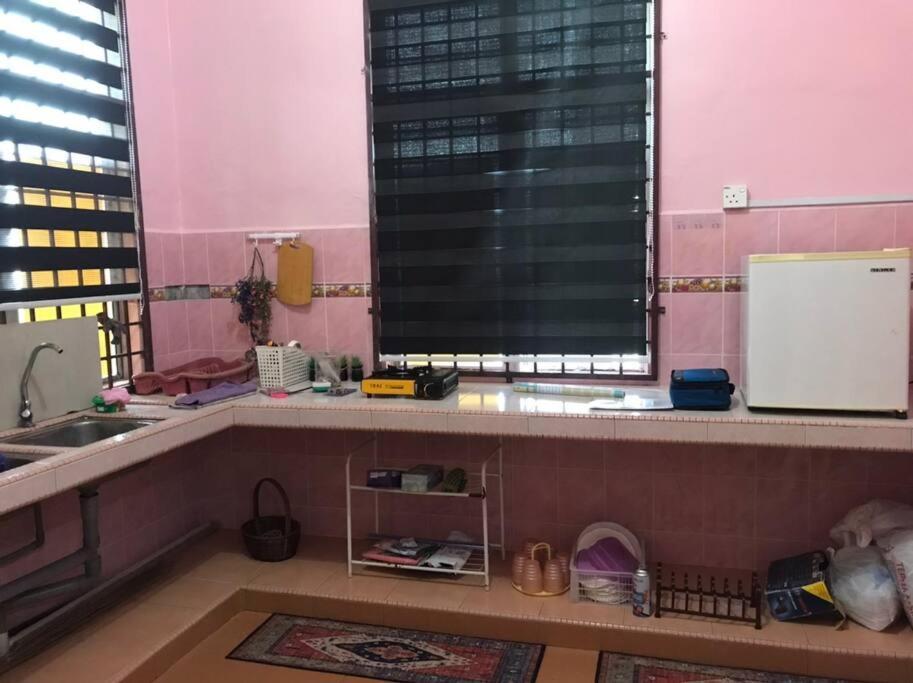 Homestay Che Mat Kuala Terengganu Exterior photo